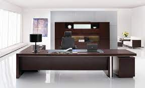 WHAT MAKES A GREAT OFFICE EXECUTIVE DESK?
