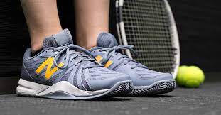BEST TENNIS SHOES FOR WIDE FEET