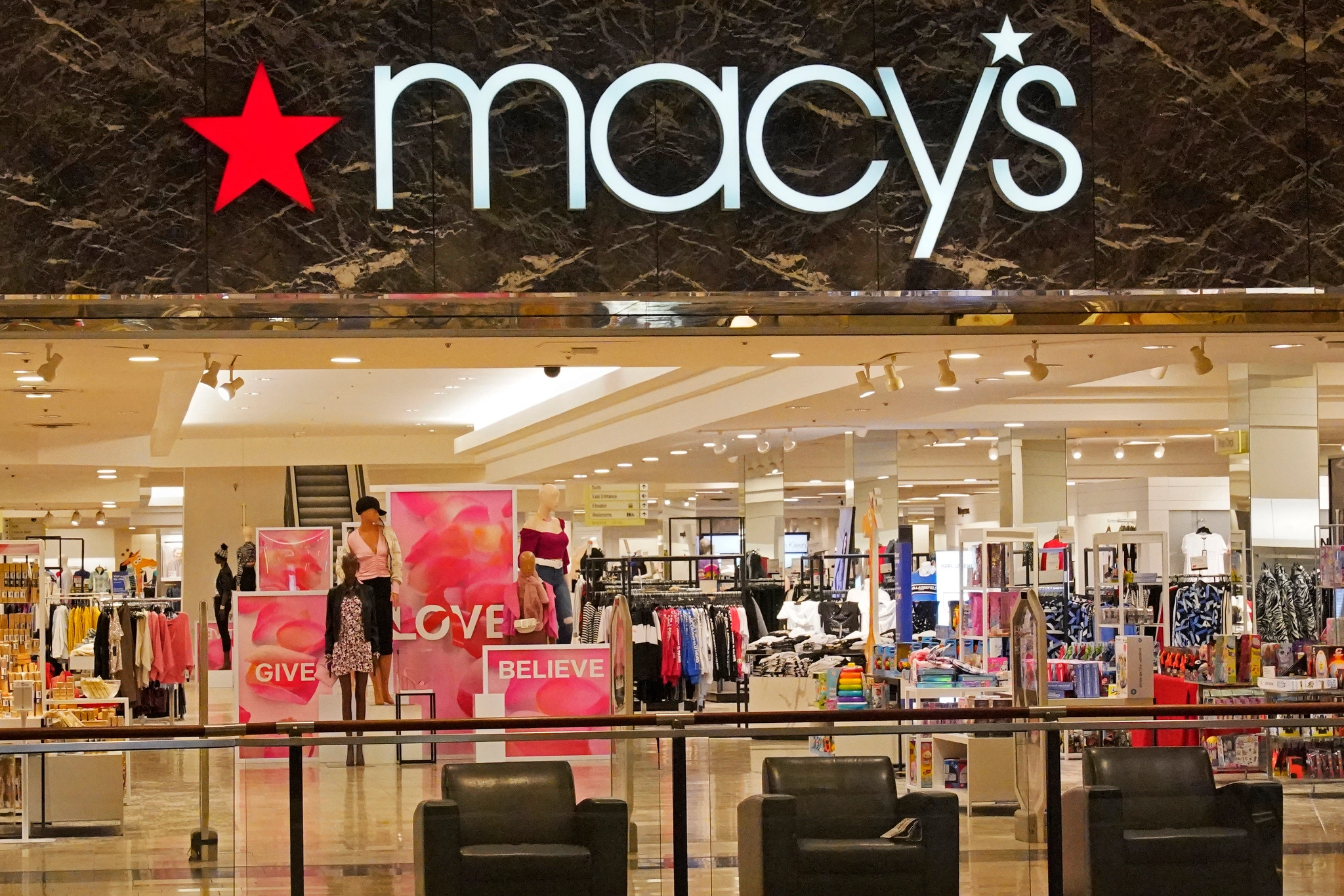 Macy's: The Ultimate Shopping Destination for Fashion and Home Décor